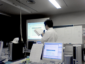 皆さんが、一生懸命受講されている写真です